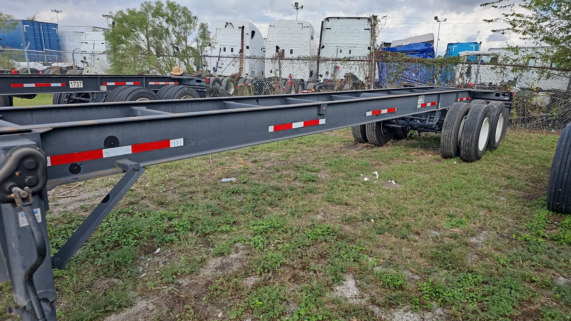 Professional chassis leasing services with modern fleet